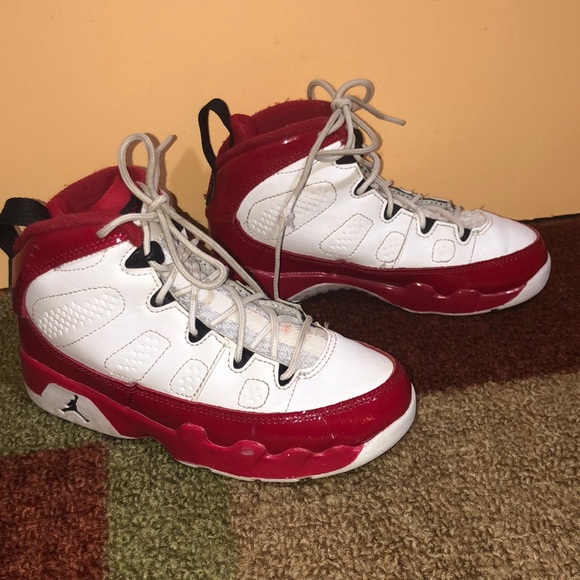 Air Jordan 9 Retro